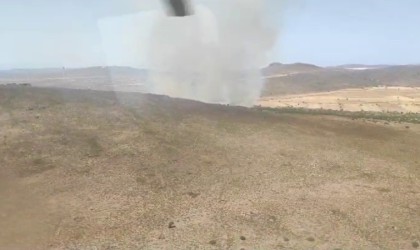 Çeşmede otluk yangını: Helikopterler havalandı