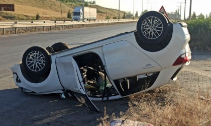 Çorumda otomobil takla attı: 3 yaralı