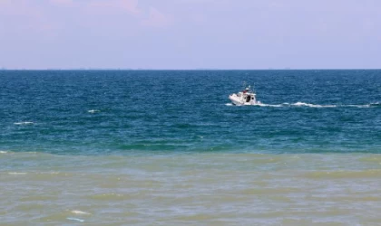 Denizde boğulan Elif Nur toprağa verildi; Oğuzhan’ı arama çalışmaları sürüyor