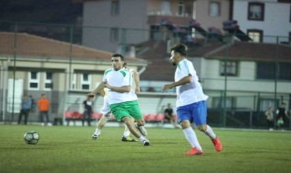 Develide kurumlar arası futbol turnuvasına yoğun ilgi