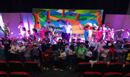 Diyarbakırda Kuran kursu öğrencilerine tiyatro şenliği