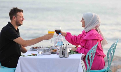 Düğünleri yarıda kalan çifte başkan tesellisi