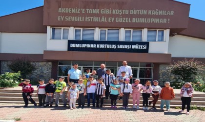 Dumlupınar yaz Kuran kursu öğrencileri Kurtuluş Savaşı Müzesinde