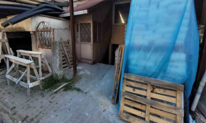 Evin önündeki motosikleti çalan hırsız, yakalanarak tutuklandı