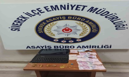 Evlere girip değerli ziynet malzemelerini çalan hırsız yakalandı