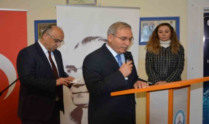 Gediz Yunus Emre Proje Mesleki ve Teknik Anadolu Lisesi metal bölümü öğrencileri yaz tatilini çalışarak geçiriyor