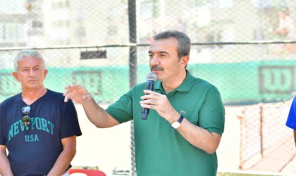 Genç tenisçiler sertifikalarını aldı