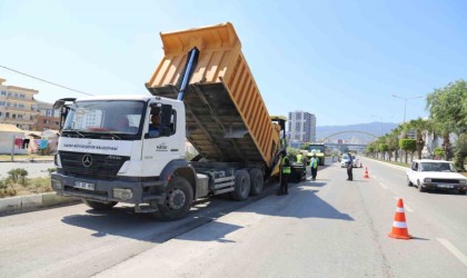 Hatay Büyükşehirden, E-5 karayolunda beton asfalt çalışması