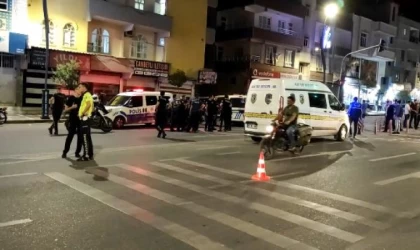 Husumetli ailelerin bıçaklı kavgasında 1’i polis 3 yaralı, 4 gözaltı