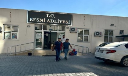 İkamet hırsızları Besnide yakalanarak tutuklandı