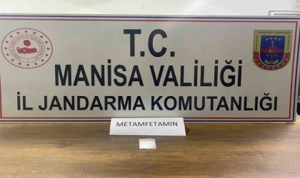 Jandarma aracını görüp paniklediler