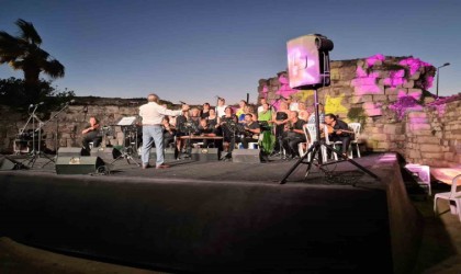 Kaleiçinde Türk Sanat Müziği esintisi