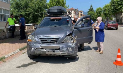Karabükte trafik kazası: 1i ağır 3 yaralı