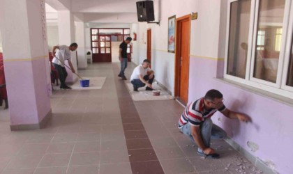 Karapınarda öğretmenler okullarını yeni eğitim ve öğretim yılına hazırlıyor