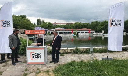 Karsta Açık Kapıda sorunlar çözüm buluyor