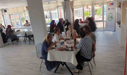 Kavakta tarladan rafa giden yolculuk