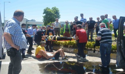 Kavşakta kaza: 1i çocuk 3 yaralı