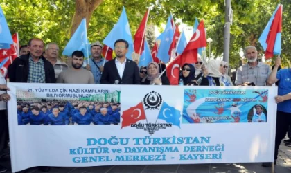 Kayseri’de Doğu Türkistanlılardan ’Urumçi’ protestosu