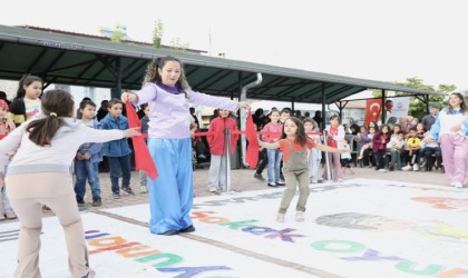 Kocasinanda sokak oyunları başladı