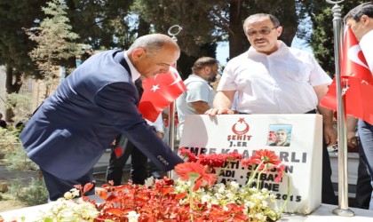 Körfezde 15 Temmuz Şehitleri anıldı