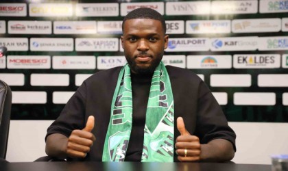 Kouakou resmen Kocaelisporda