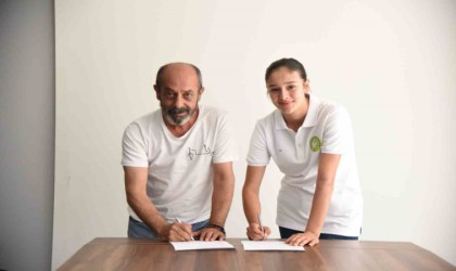 Manisa BBSKnın filede transfer hamlesi devam ediyor