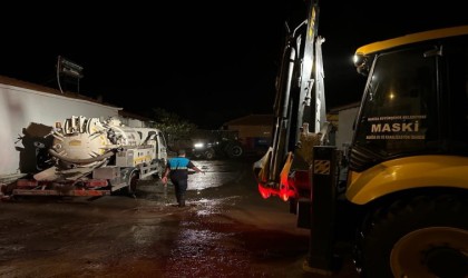 MASKİden Akhisarda ana boru arızasına anında müdahale