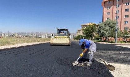 Melikgazi, TOKİde Yol Yenileme Çalışması Yapıyor