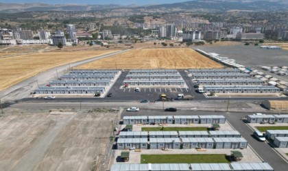 Melikgazinin yardım eli depremzedelerin gönüllerine uzanmaya devam ediyor