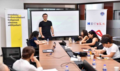 Mersin Kent Konseyi, fikri mülkiyet bilincinin geliştirilmesi üzerine öğrencilere atölye düzenledi