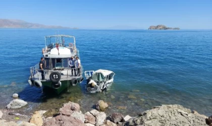 Minibüs, Van Gölü’ne düştü; 1’i ağır 11 yaralı