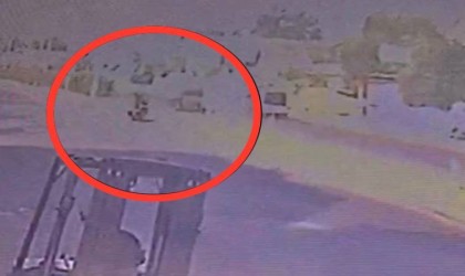 Motosikletli 2 gencin hayatını kaybettiği kaza anı kamerada