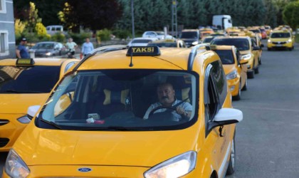 Öldürülen taksi şoförünün meslektaşlarından konvoylu eylem