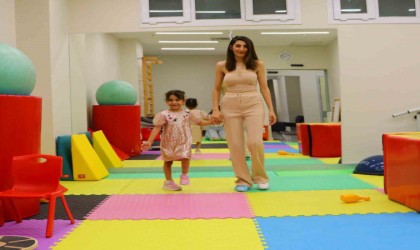 Önce yaşam mücadelesini, sonra yürüme savaşını kazandı