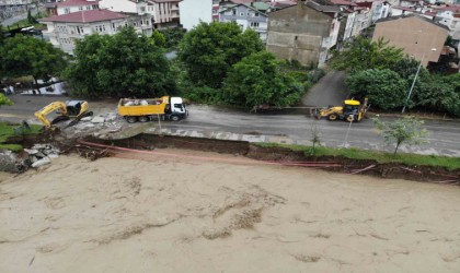 Orduyu sağanak vurdu