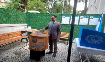 Özbekistan, erken cumhurbaşkanlığı seçimi için sandık başında-EK FOTOĞRAFLAR