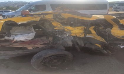 Paramparça olan araçlardan sağ çıktılar