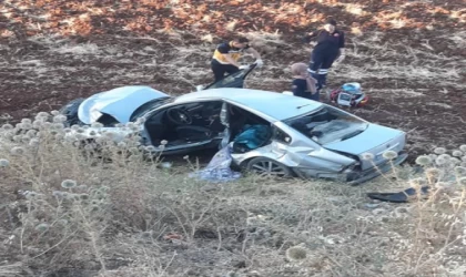 Şarampole yuvarlanan otomobilin sürücüsü öldü, eşi ve 2 çocuğu yaralı