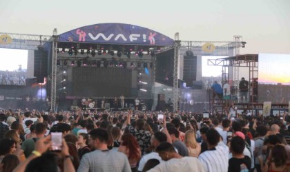 Selçuk Pamucak Sahilinde What A Fest zamanı