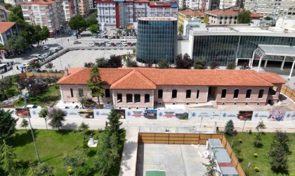 Selçukluda tarihi hemşirelik binası restore ediliyor