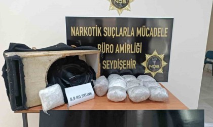 Ses sistemine gizlenmiş 9 kilo uyuşturucu ele geçirildi