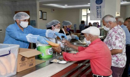 Seyhanın mutfakları dezavantajlı aileler için her zaman açık