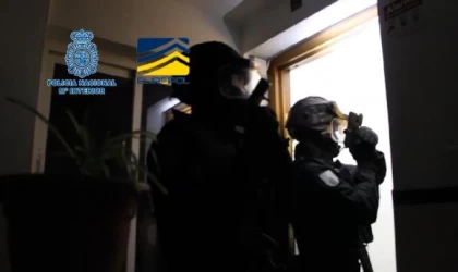 Sofistike teknolojiyle Avrupa’ya insan kaçıran çete çökertildi