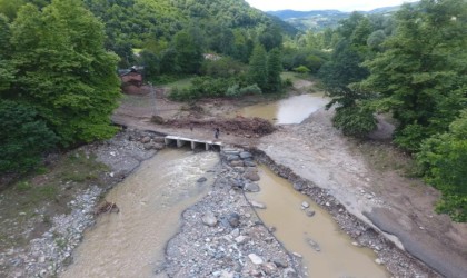 Tekkeköyde afetle mücadele sürüyor