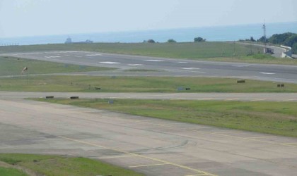 Trabzon Havalimanının pisti yeniden bakıma alınıyor