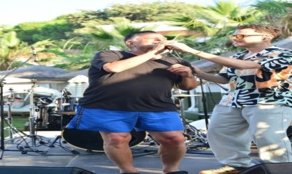 Ünlü teknik adam Vural sahnelerin tozunu attırdı