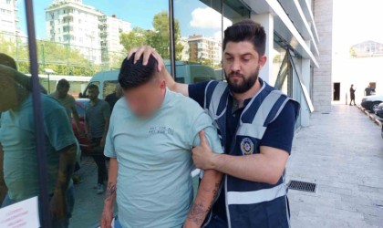 Uyuşturucu ticaretinden gözaltına alındı
