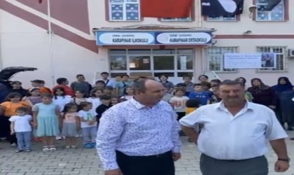 Uzunköprüde çocuklara bayram harçlığı geleneği