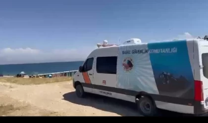 Van Gölü’ne girip kayboldu, cansız bedeni bulundu