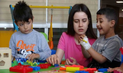 Vanda tedavi gören çocuklar eğitimlerinden geri kalmıyor